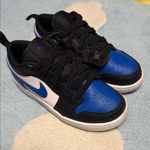 Nike Air Jordan 1 Low "Alternate Royal Toe" sneaker, little boys size 1Y